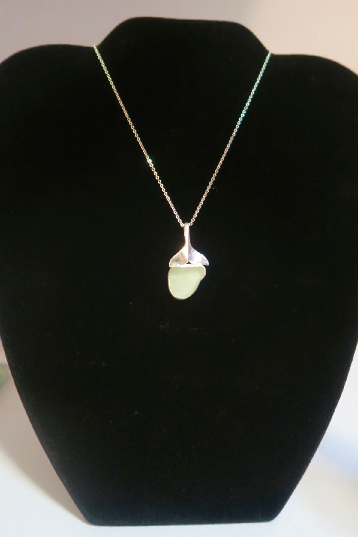 FIN & GLASS PENDANT
