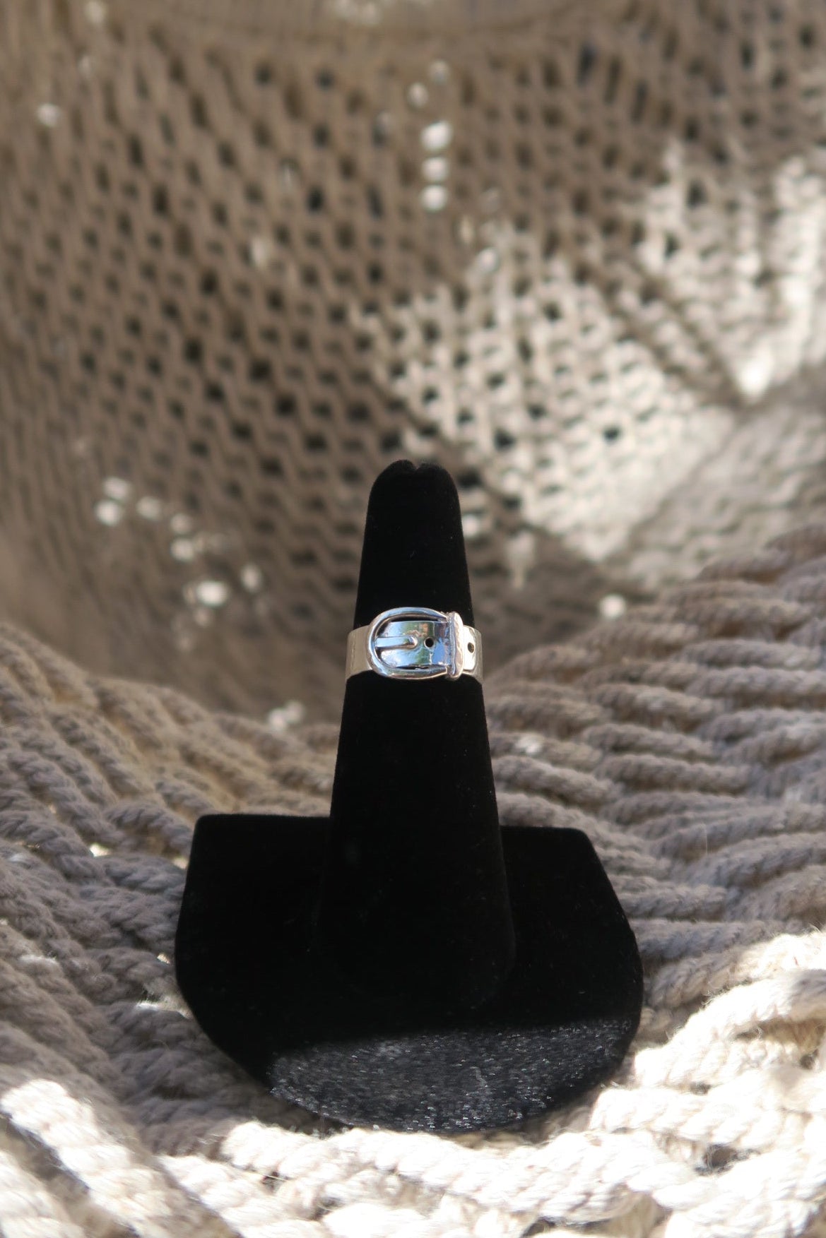 BUCKLE RING