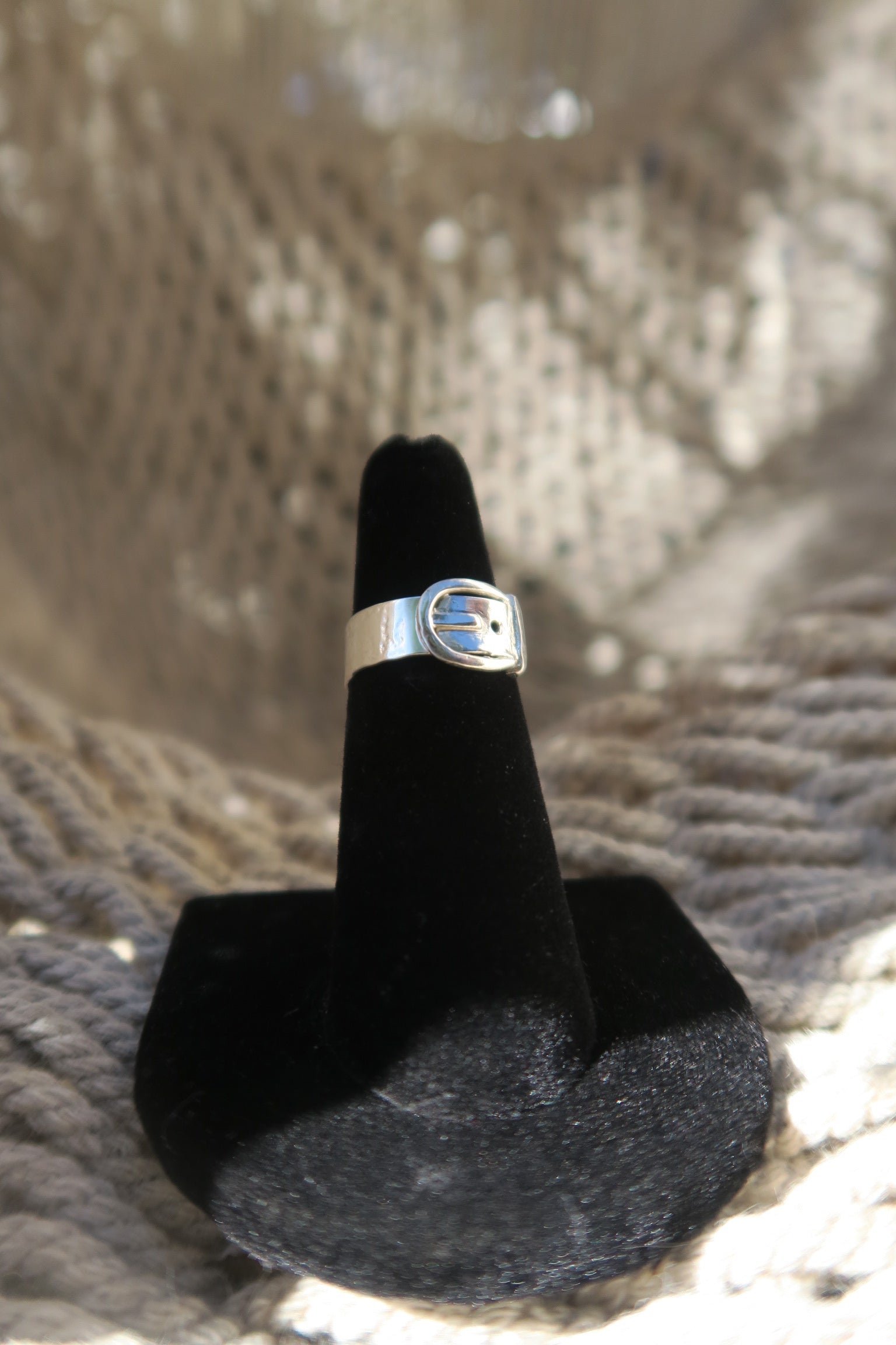 BUCKLE RING