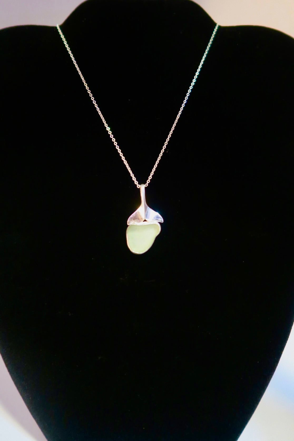 FIN & GLASS PENDANT