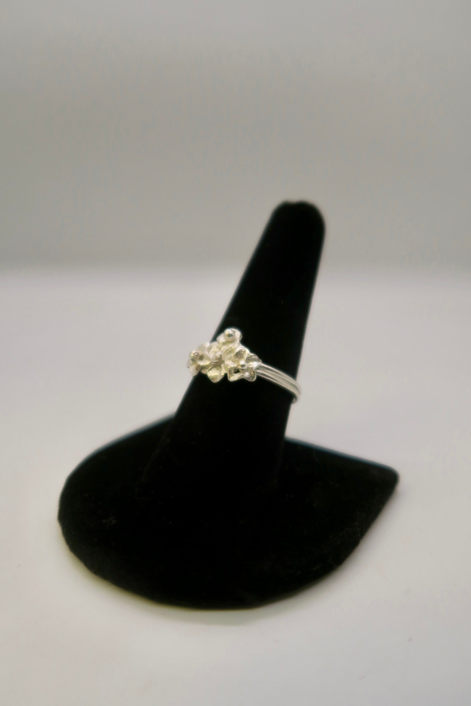 FLORAL CLUSTER WITH BEADS