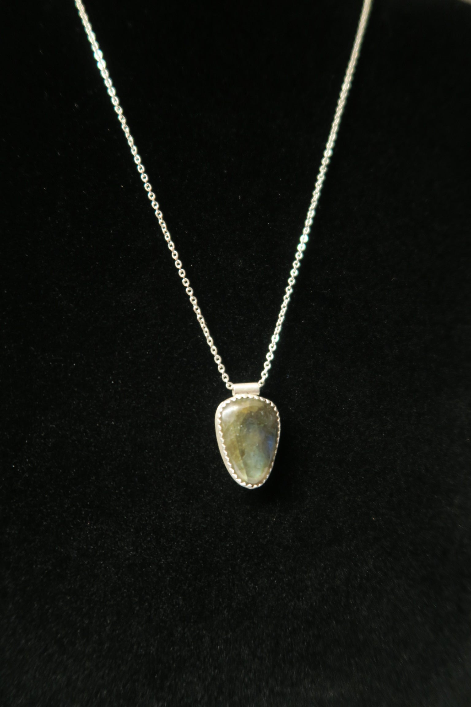 LABRADORITE PENDANT #3