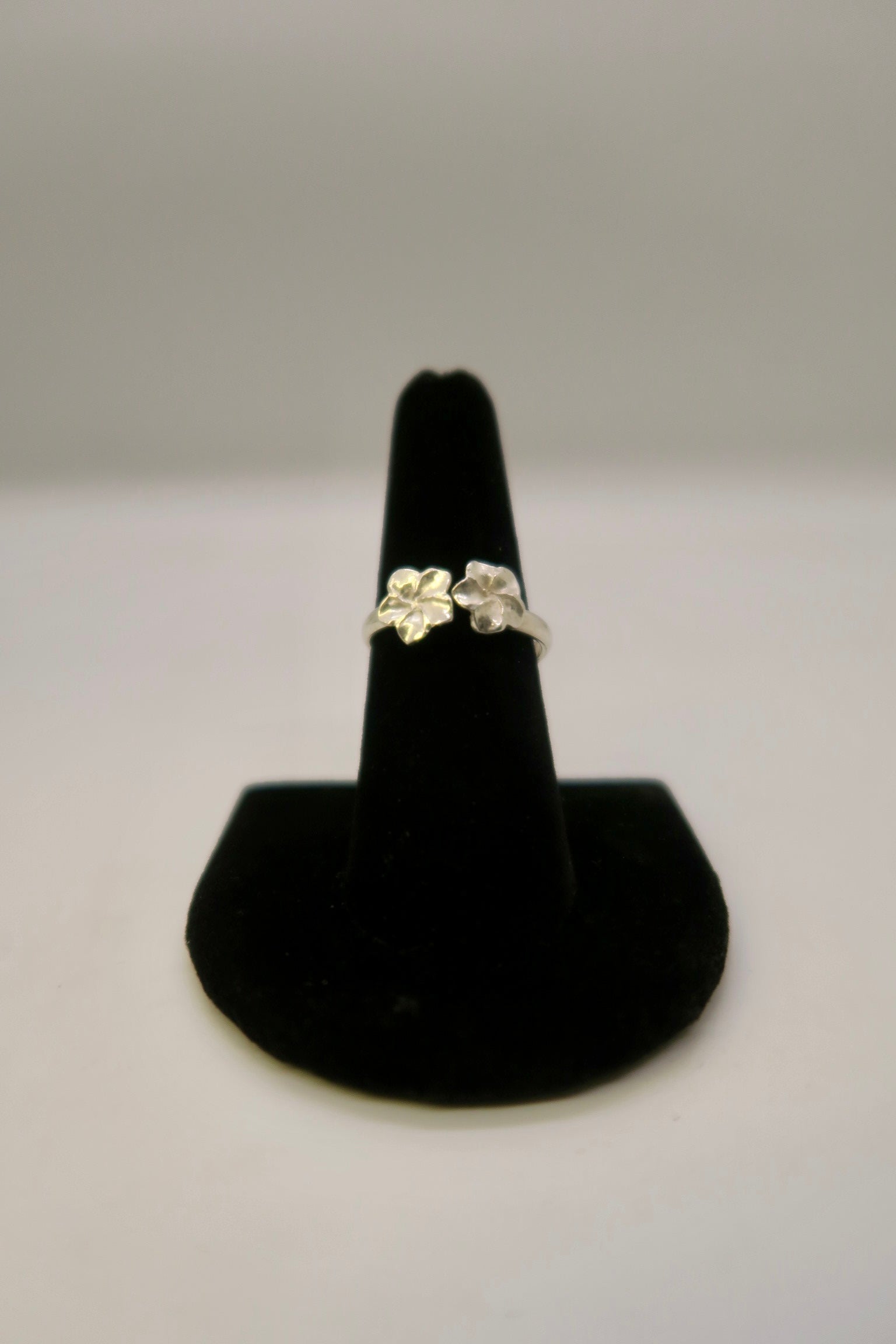 ADJUSTABLE FLOWERS