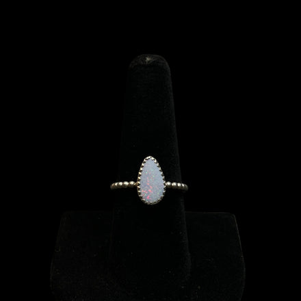 WHITE OPAL RING