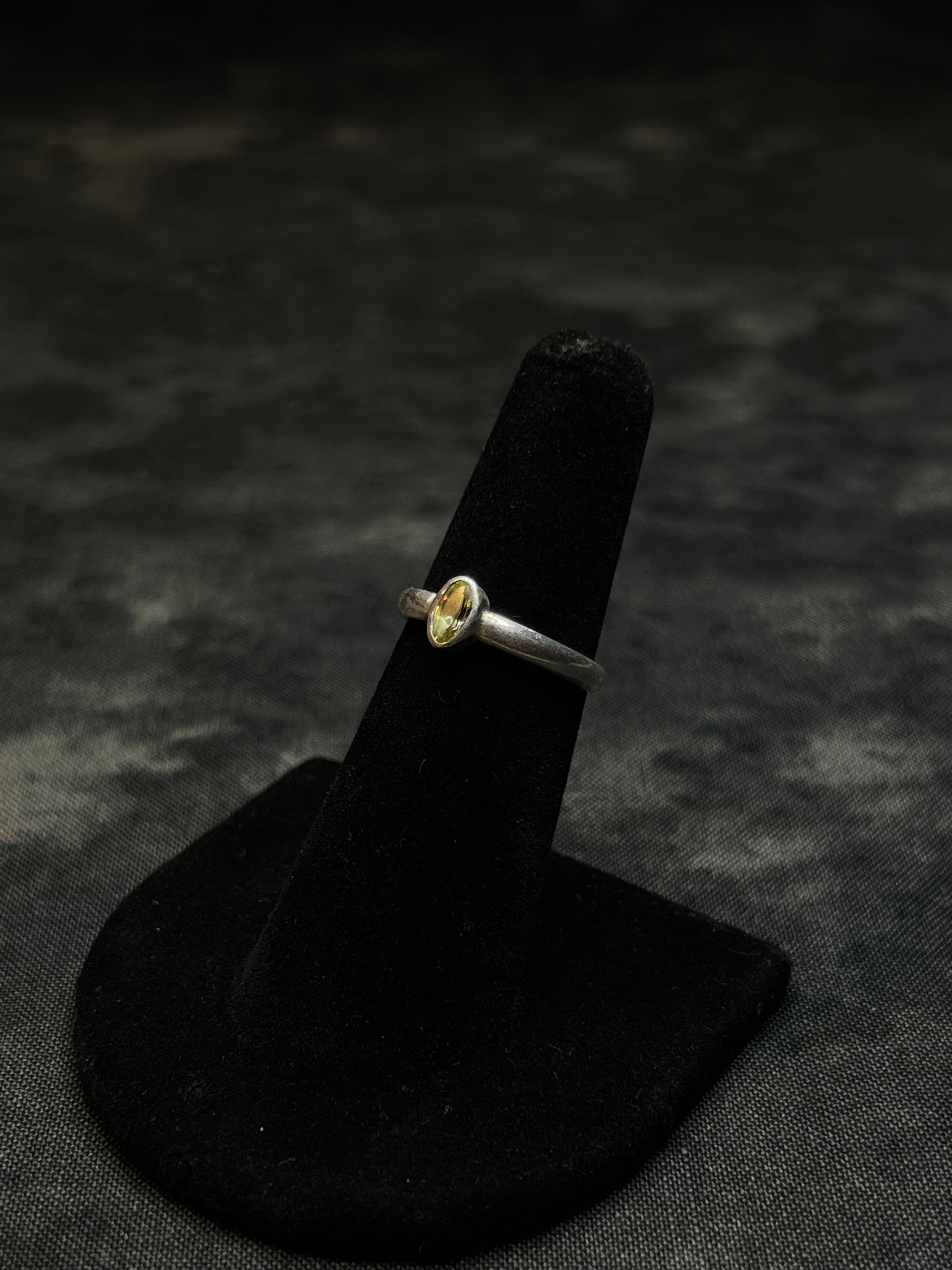 BEZEL SET YELLOW CITRINE