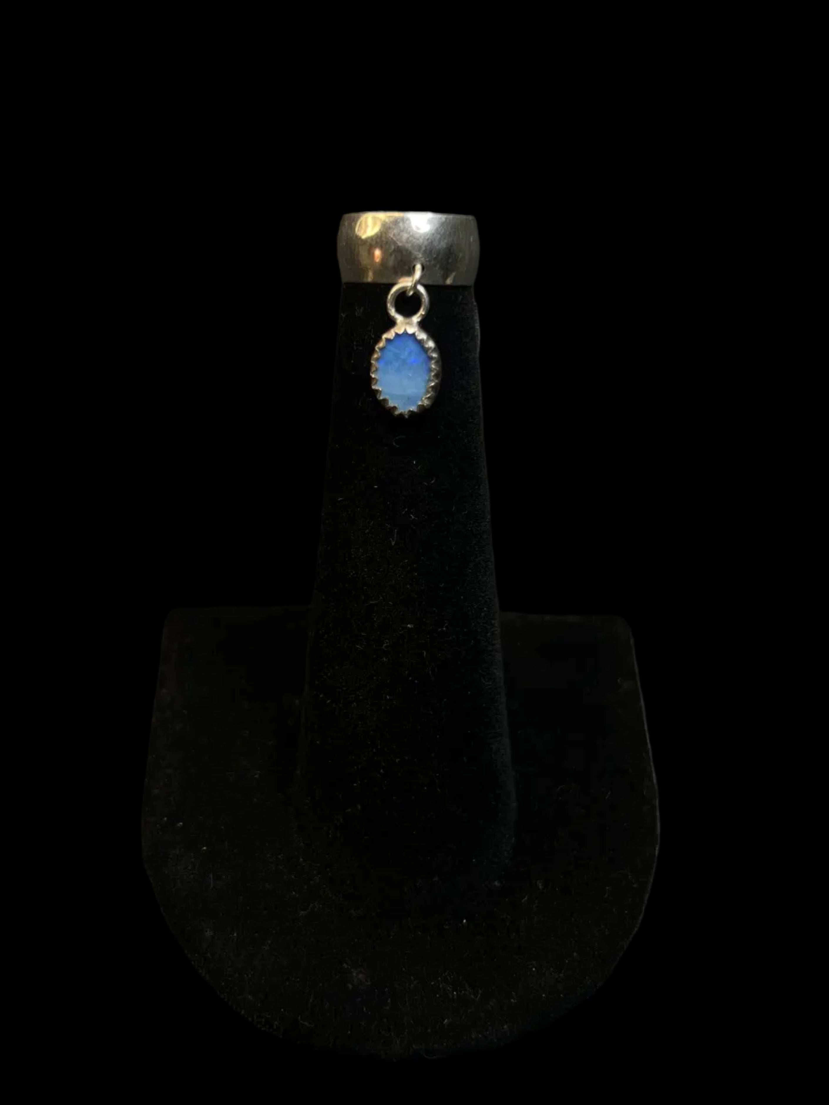 BLUE OPAL HAMMERED EAR CUFF