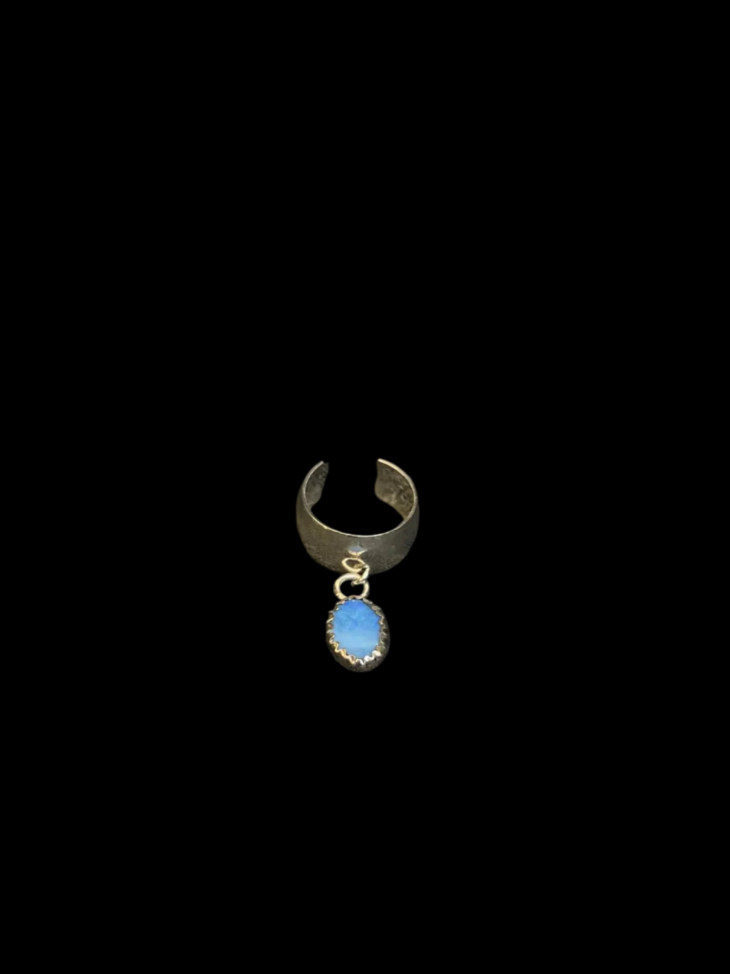 BLUE OPAL HAMMERED EAR CUFF