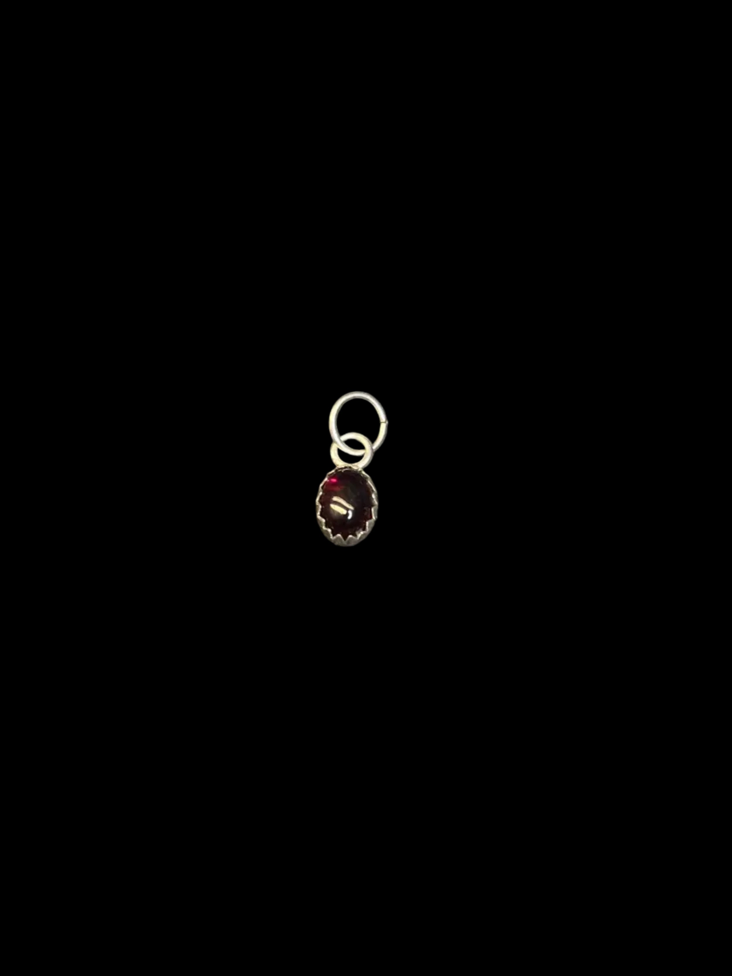 GARNET PENDANT