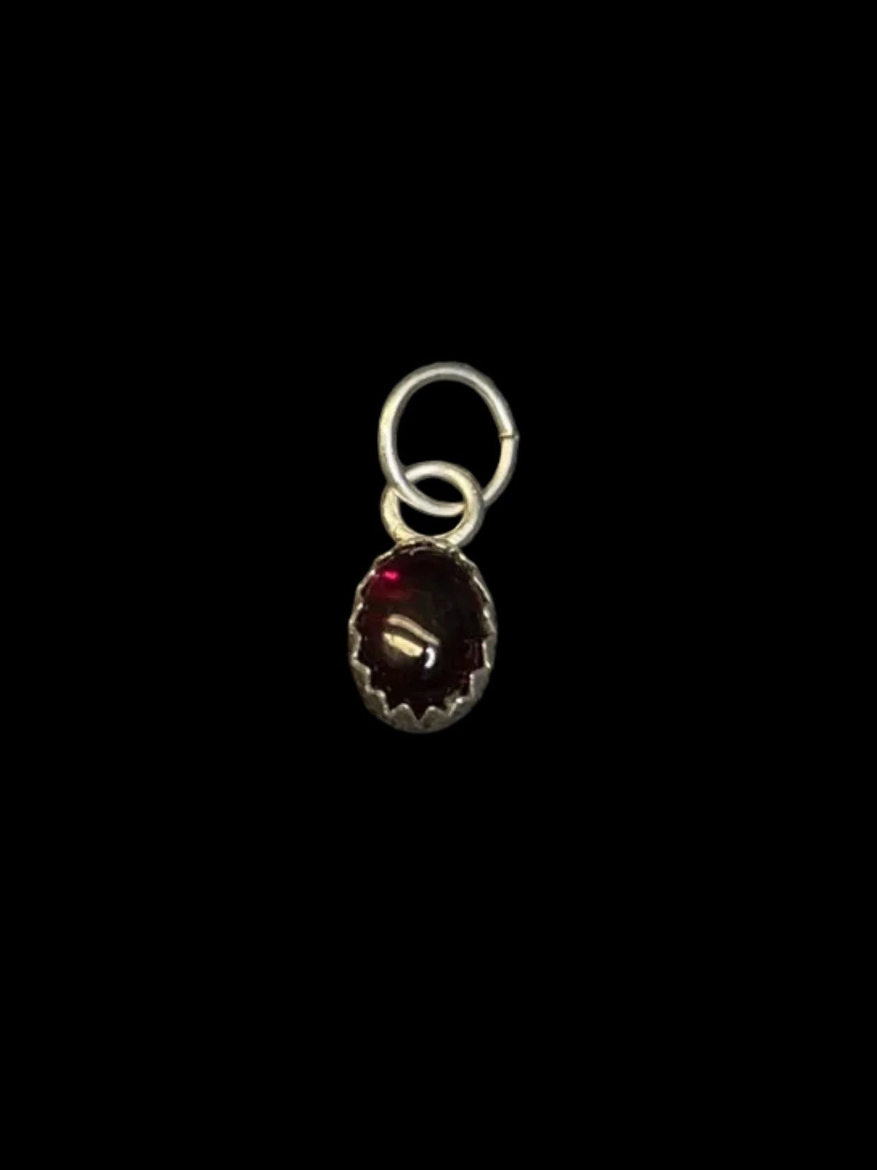 GARNET PENDANT