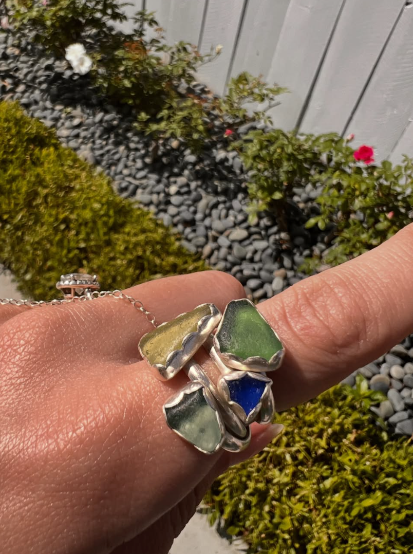 SEA GLASS ADJUSTABLE STACKER